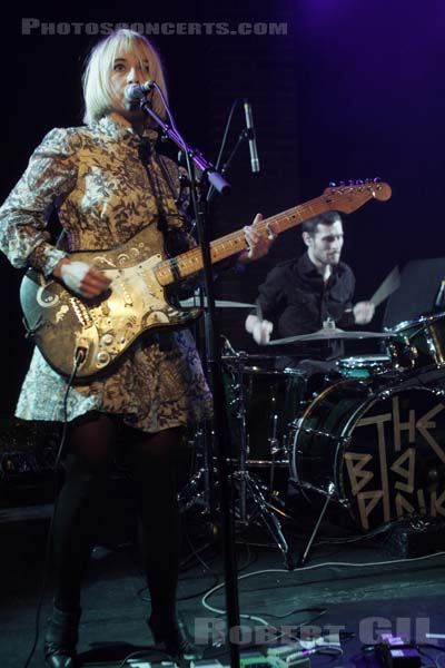 THE JOY FORMIDABLE - 2009-01-15 - PARIS - La Maroquinerie - Rhiannon Bryan - Matt Thomas